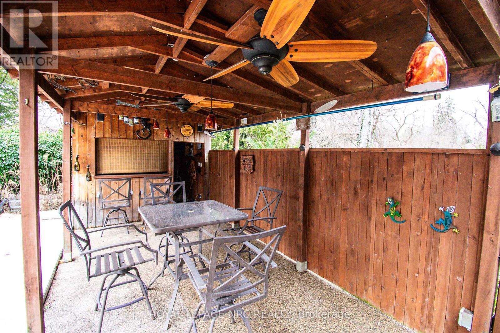 












45 NICKERSON AVENUE

,
St. Catharines (Vine/Linwell),




Ontario
L2N3M5

