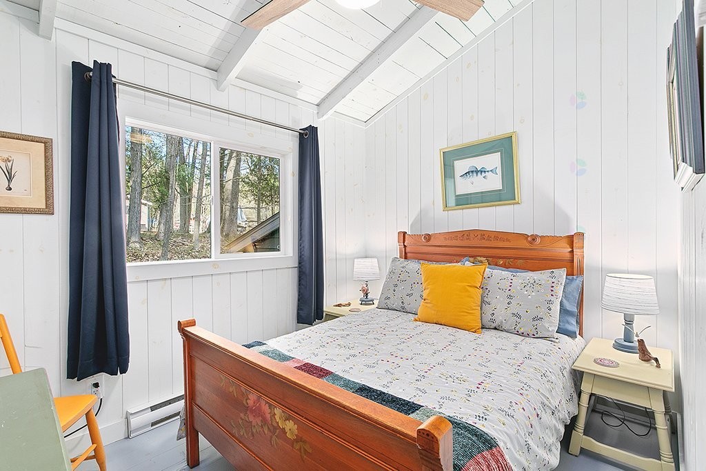 









54


Ch. Wharf

,
Bristol,




QC
J0X1G0

