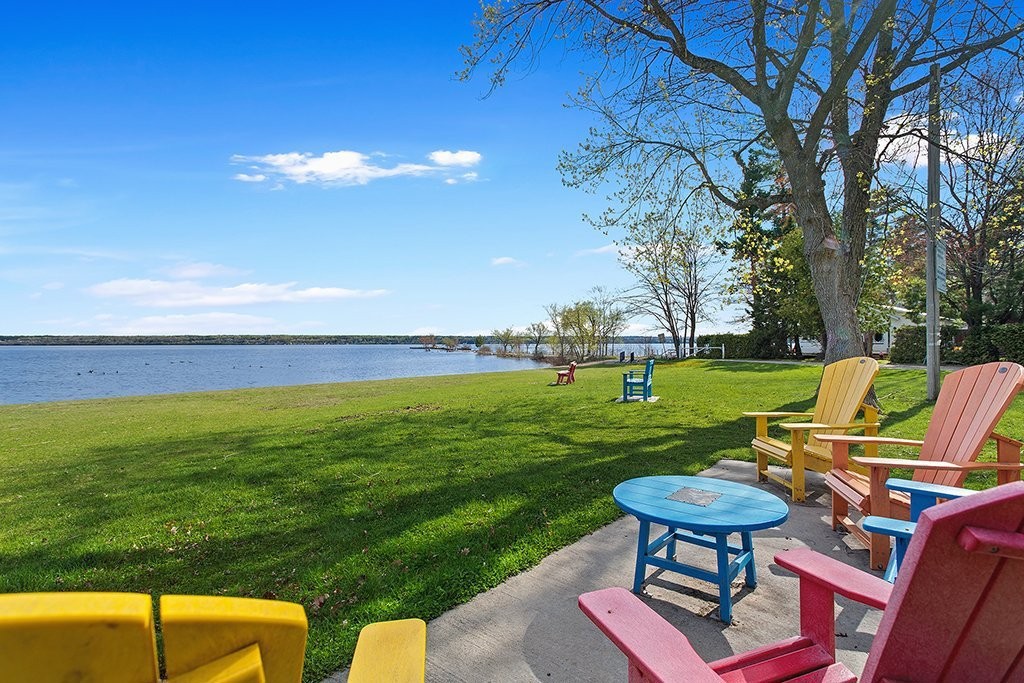 









54


Ch. Wharf

,
Bristol,




QC
J0X1G0

