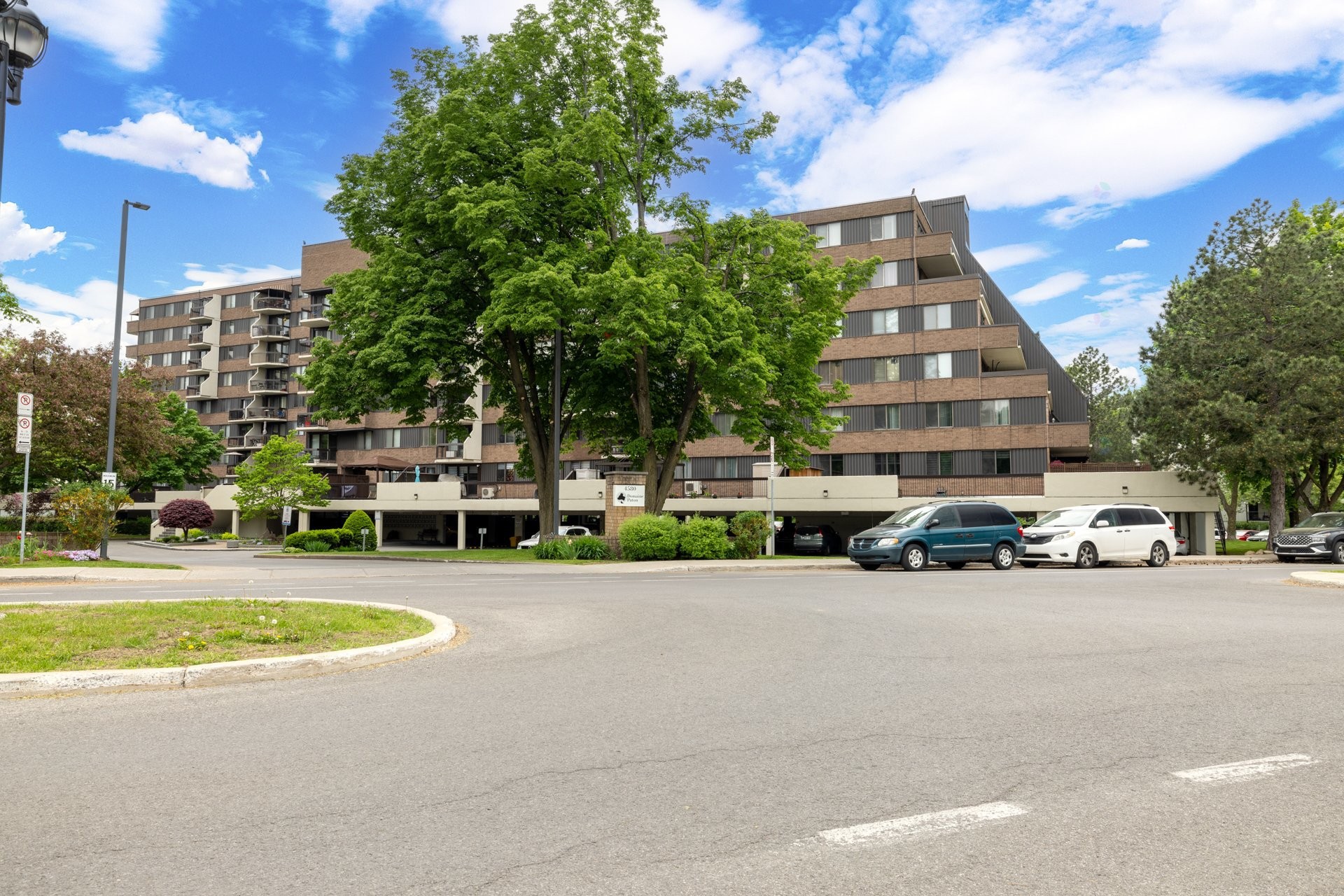 









4580


Prom. Paton

, 316,
Laval (Chomedey),




QC
H7W4V4

