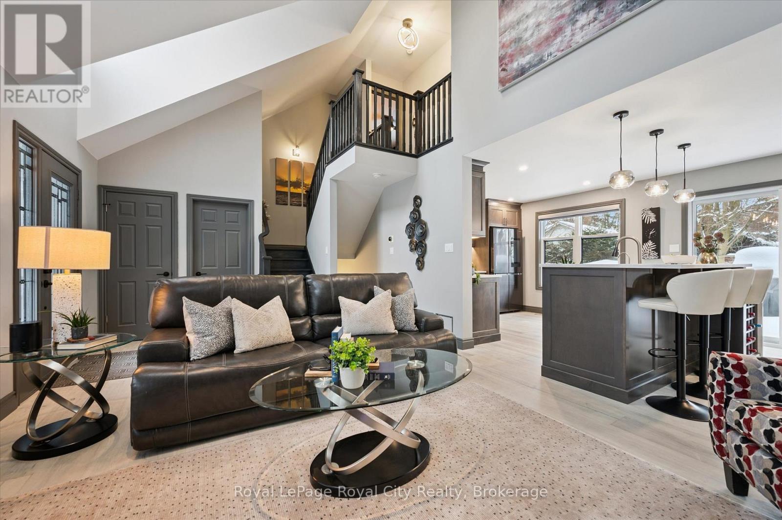 












36 EMILY STREET

,
Centre Wellington (Elora/Salem),




Ontario
N0B1S0

