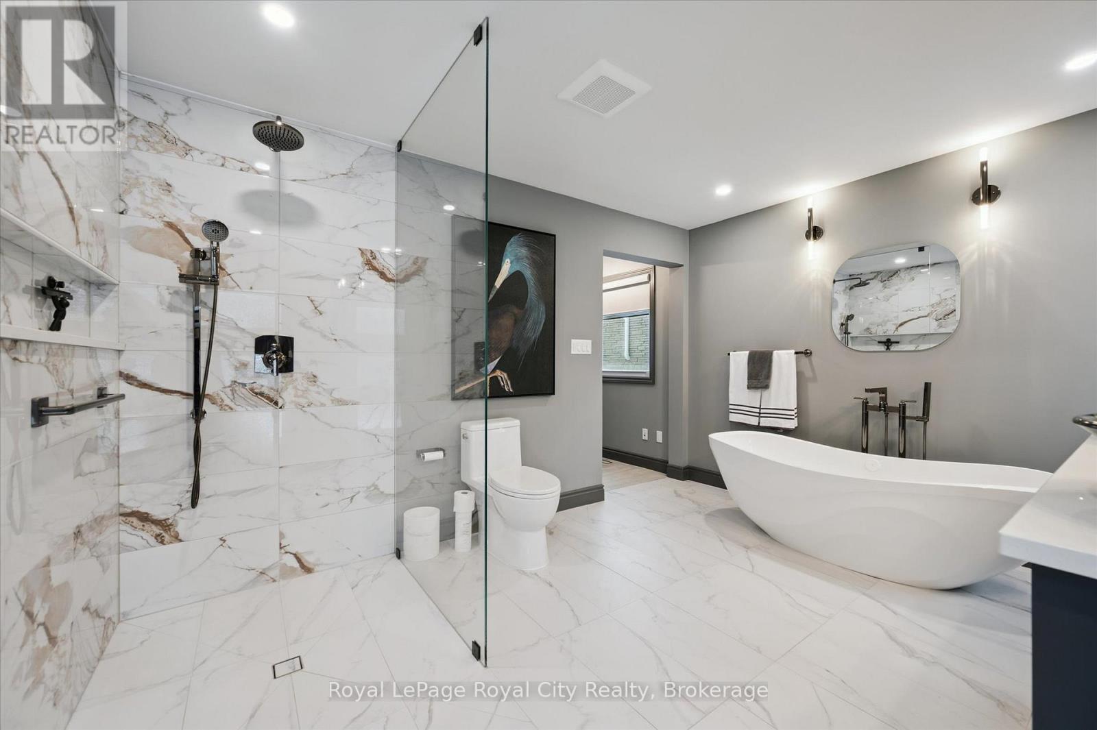 












36 EMILY STREET

,
Centre Wellington (Elora/Salem),




Ontario
N0B1S0

