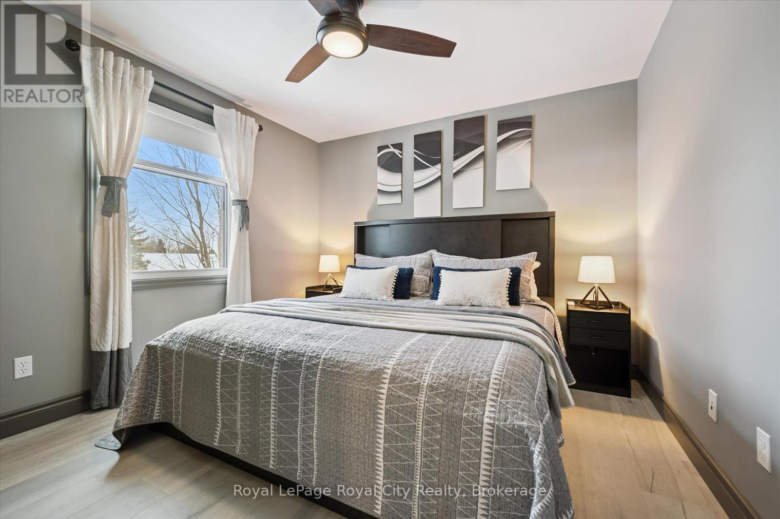 












36 EMILY STREET

,
Centre Wellington (Elora/Salem),




Ontario
N0B1S0

