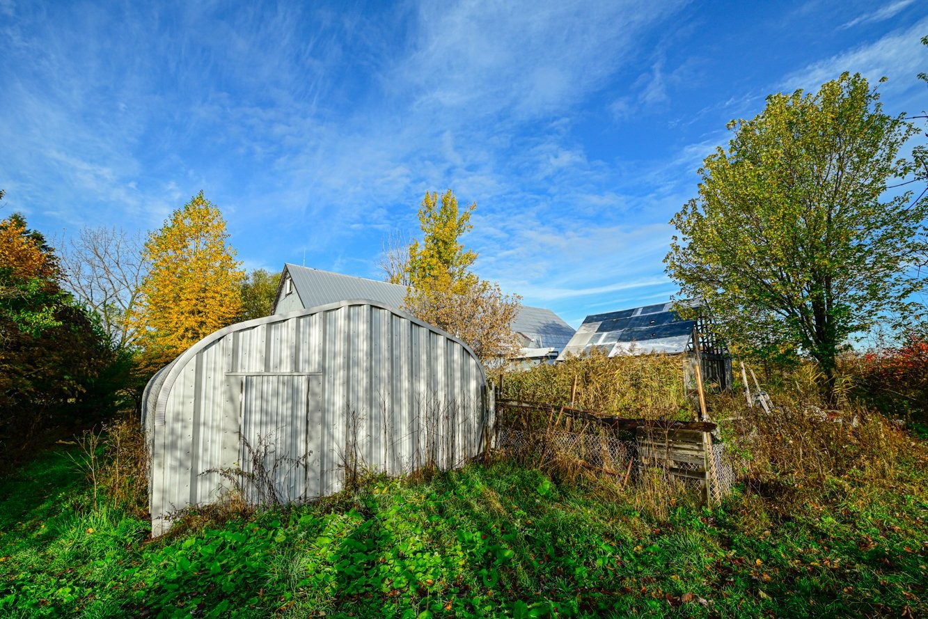 









3333Z


Ch. des Patriotes

,
Saint-Ours,




QC
J0G1P0

