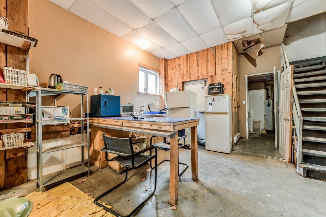 









3333Z


Ch. des Patriotes

,
Saint-Ours,




QC
J0G1P0

