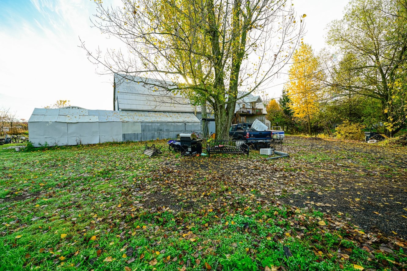 









3333Z


Ch. des Patriotes

,
Saint-Ours,




QC
J0G1P0

