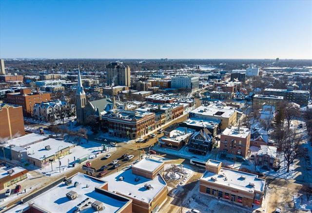 









246


Roslyn

RD, 607,
Winnipeg,




MB
R3L 0H2

