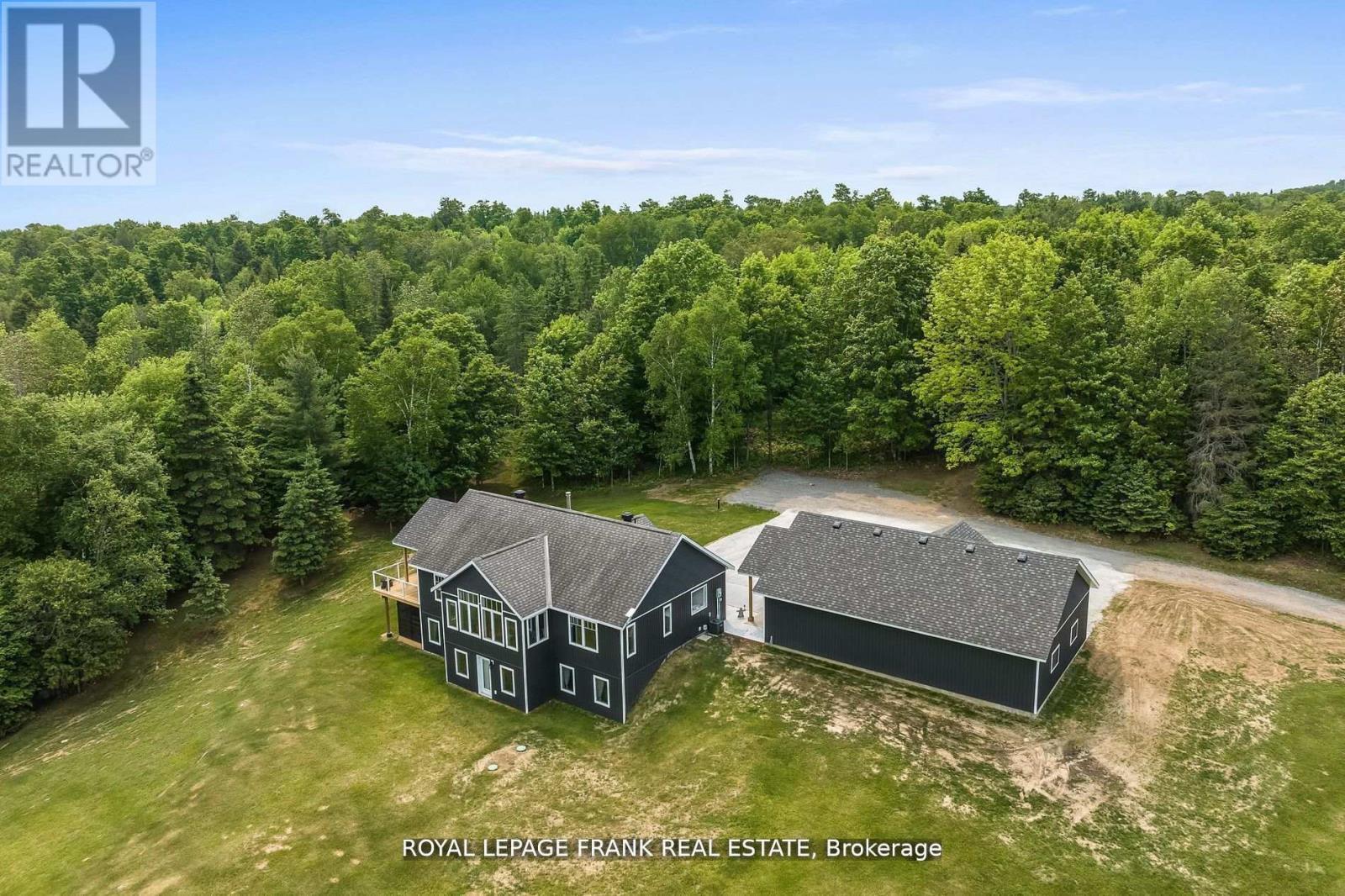 












370 DETLOR ROAD

,
Bancroft (Dungannon Ward),




Ontario
K0L1C0

