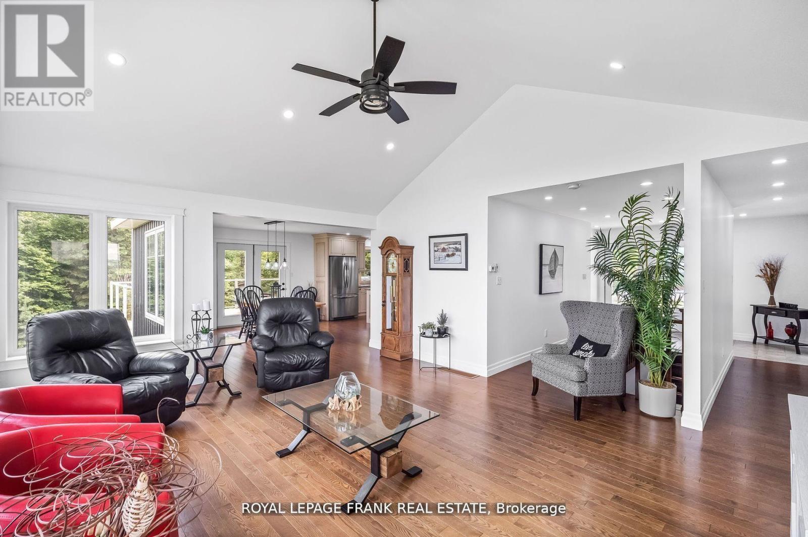 












370 DETLOR ROAD

,
Bancroft (Dungannon Ward),




Ontario
K0L1C0

