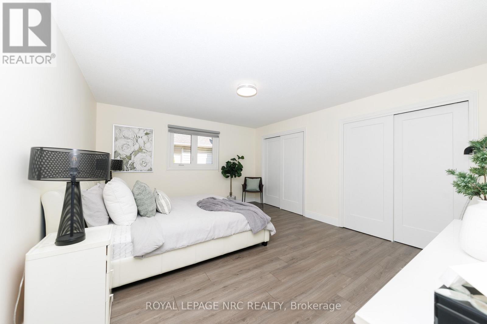 












7 SARAH COURT

,
St. Catharines (Grapeview),




Ontario
L2S3R6

