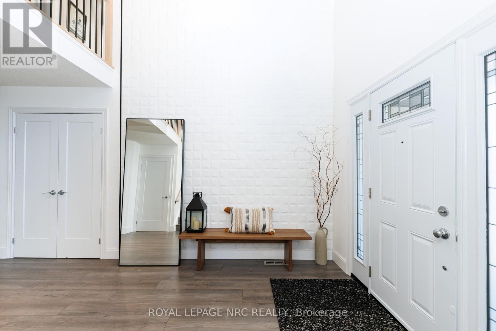 












7 SARAH COURT

,
St. Catharines (Grapeview),




Ontario
L2S3R6

