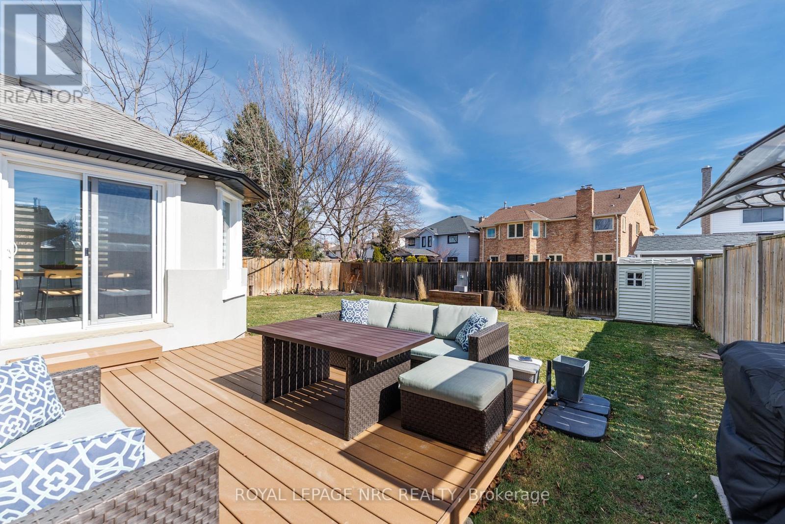 












7 SARAH COURT

,
St. Catharines (Grapeview),




Ontario
L2S3R6

