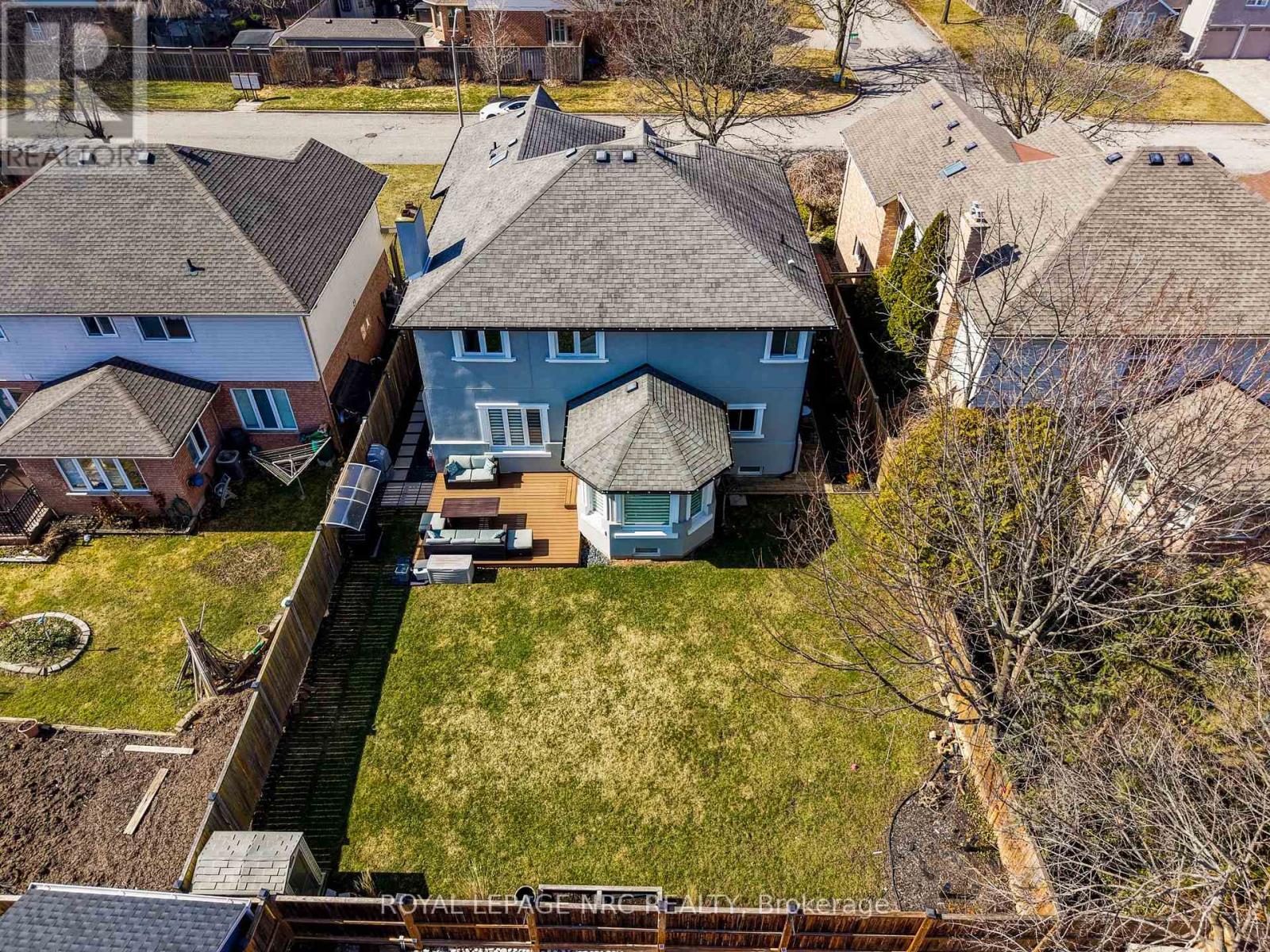












7 SARAH COURT

,
St. Catharines (Grapeview),




Ontario
L2S3R6


