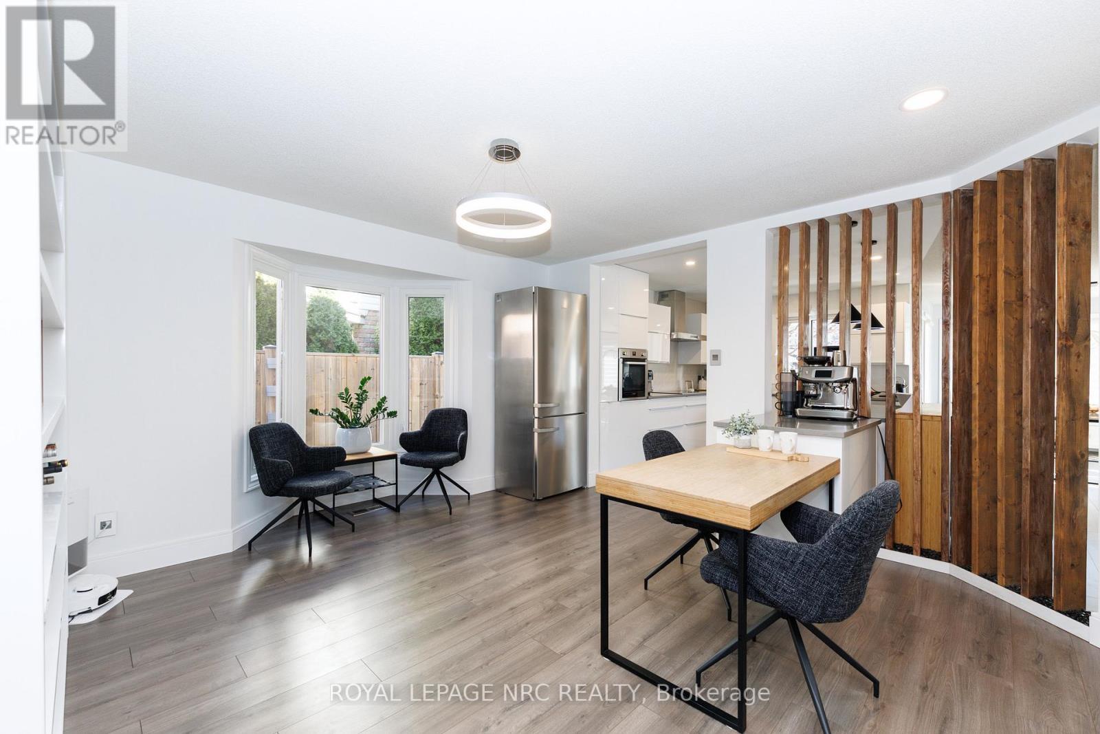 












7 SARAH COURT

,
St. Catharines (Grapeview),




Ontario
L2S3R6

