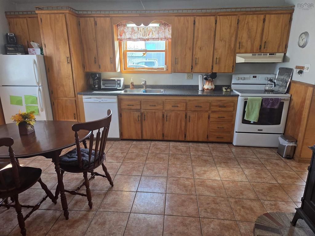 












4105 Highway 316 Highway

,
St Andrew's,




NS
B2G 2L4

