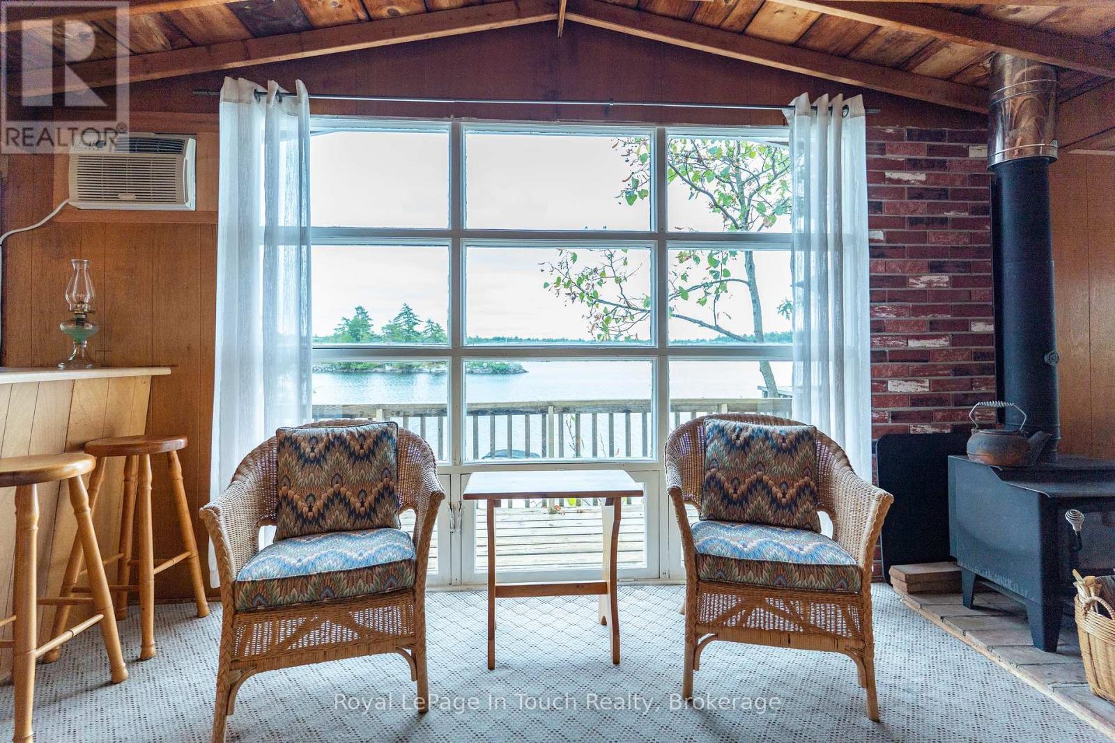 












13182 GEORGIAN BAY SHORE

,
Georgian Bay (Baxter),




Ontario
P0E1E0

