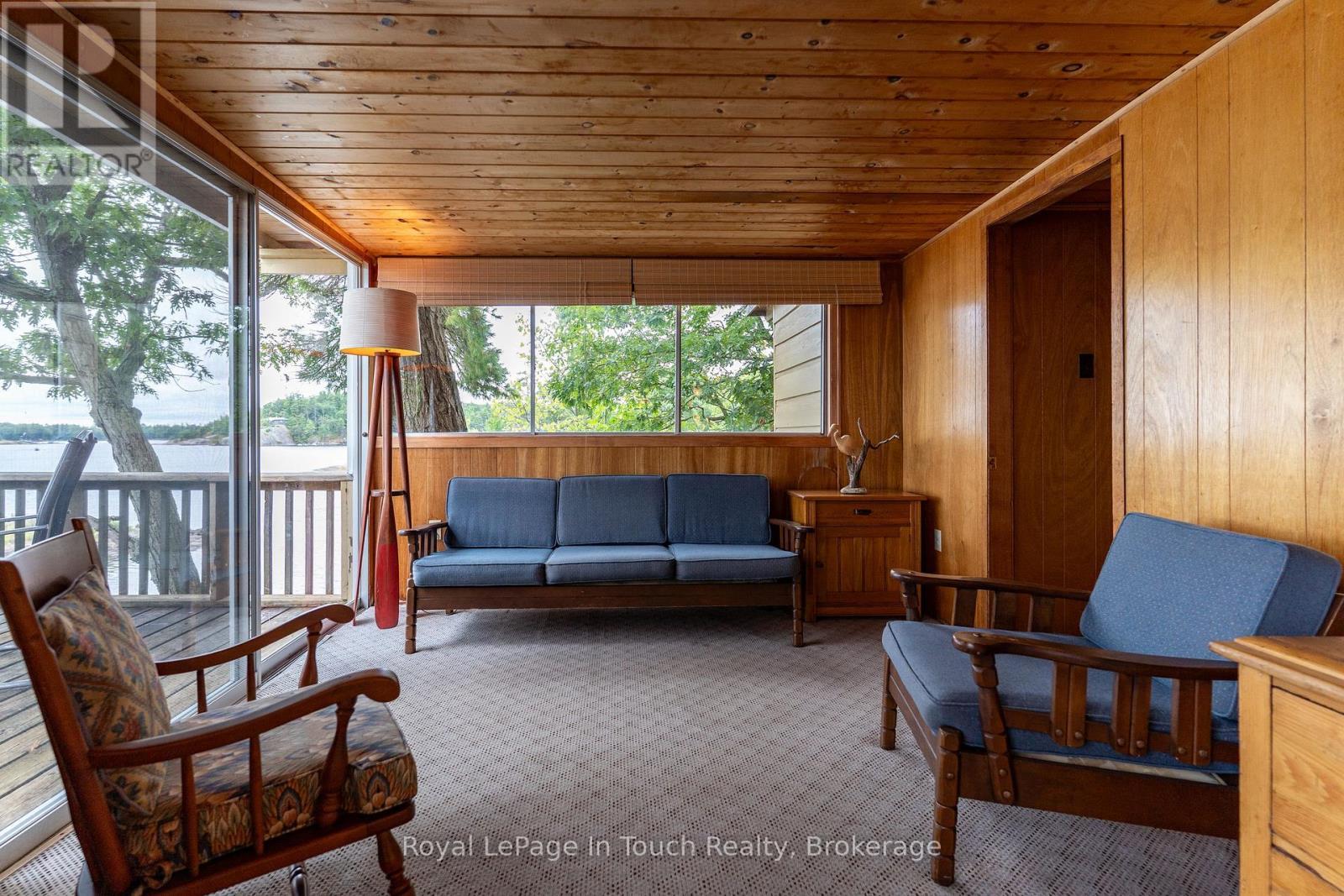 












13182 GEORGIAN BAY SHORE

,
Georgian Bay (Baxter),




Ontario
P0E1E0

