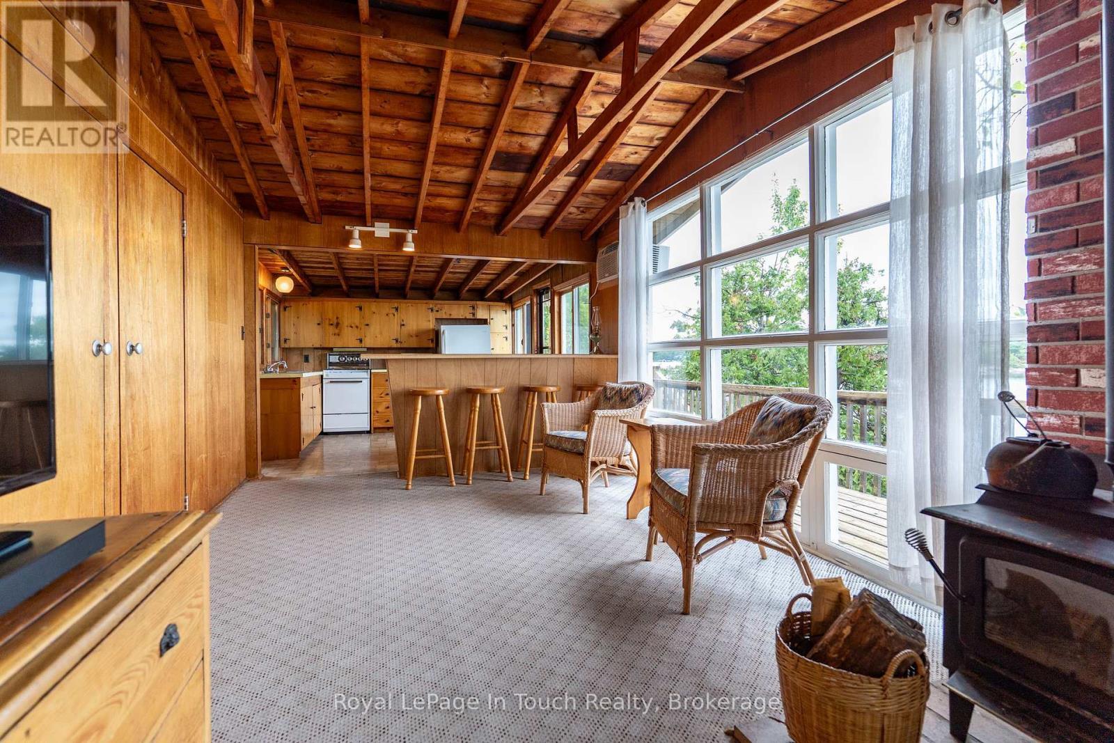 












13182 GEORGIAN BAY SHORE

,
Georgian Bay (Baxter),




Ontario
P0E1E0

