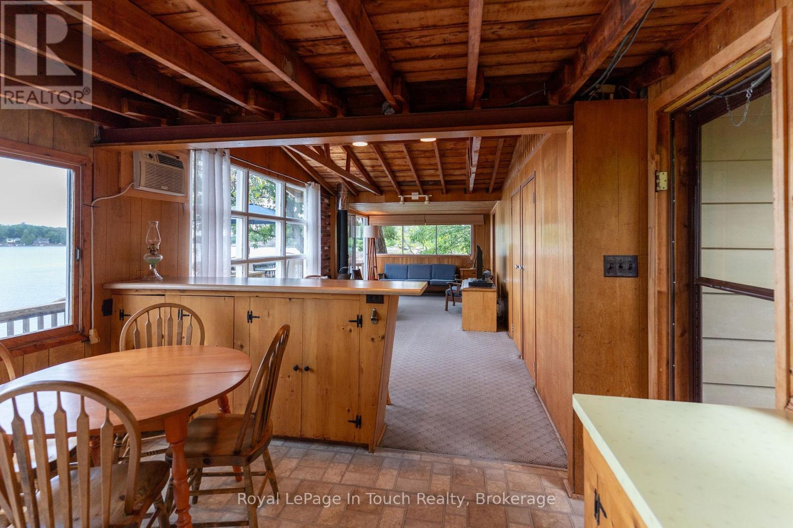 












13182 GEORGIAN BAY SHORE

,
Georgian Bay (Baxter),




Ontario
P0E1E0

