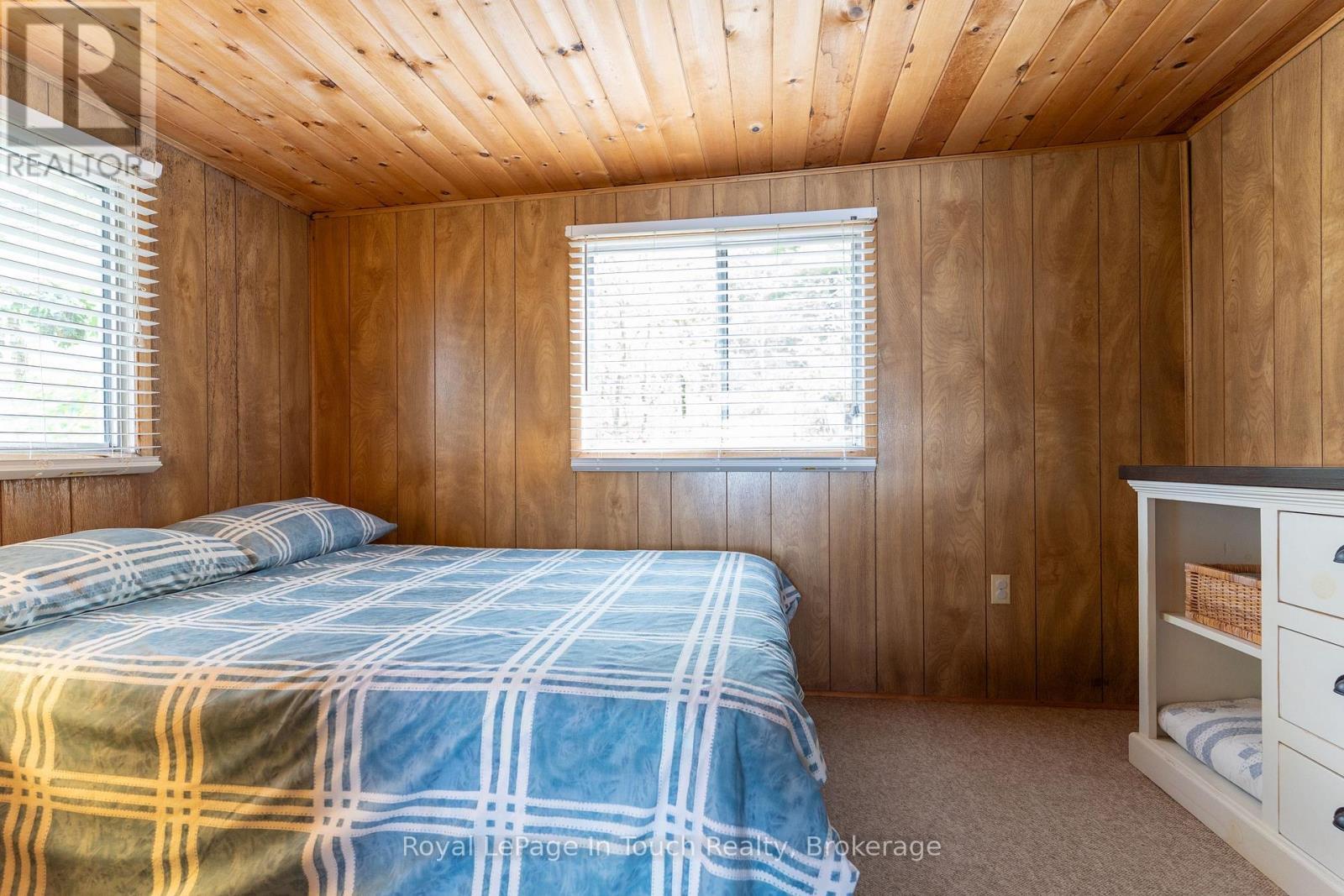 












13182 GEORGIAN BAY SHORE

,
Georgian Bay (Baxter),




Ontario
P0E1E0

