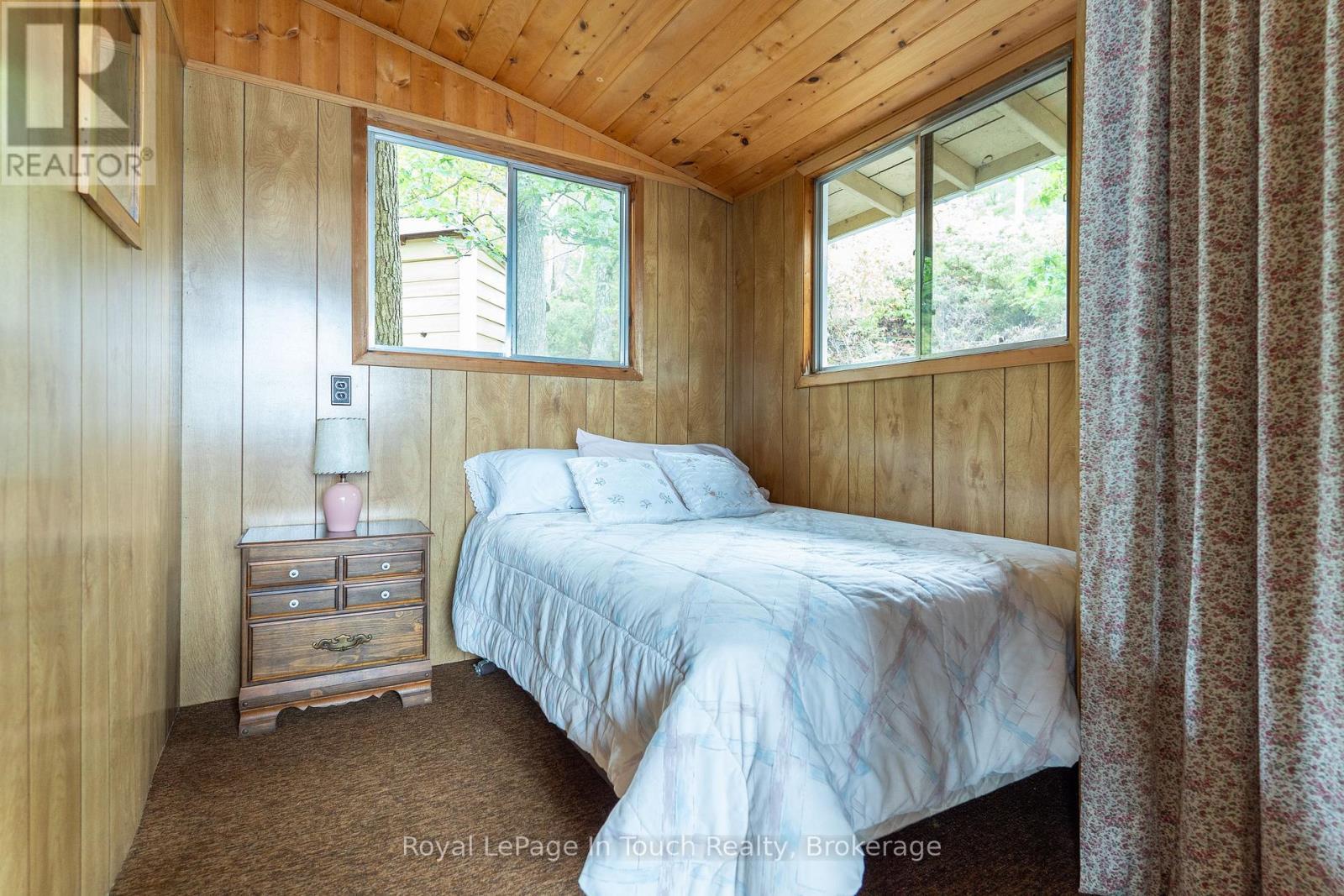 












13182 GEORGIAN BAY SHORE

,
Georgian Bay (Baxter),




Ontario
P0E1E0

