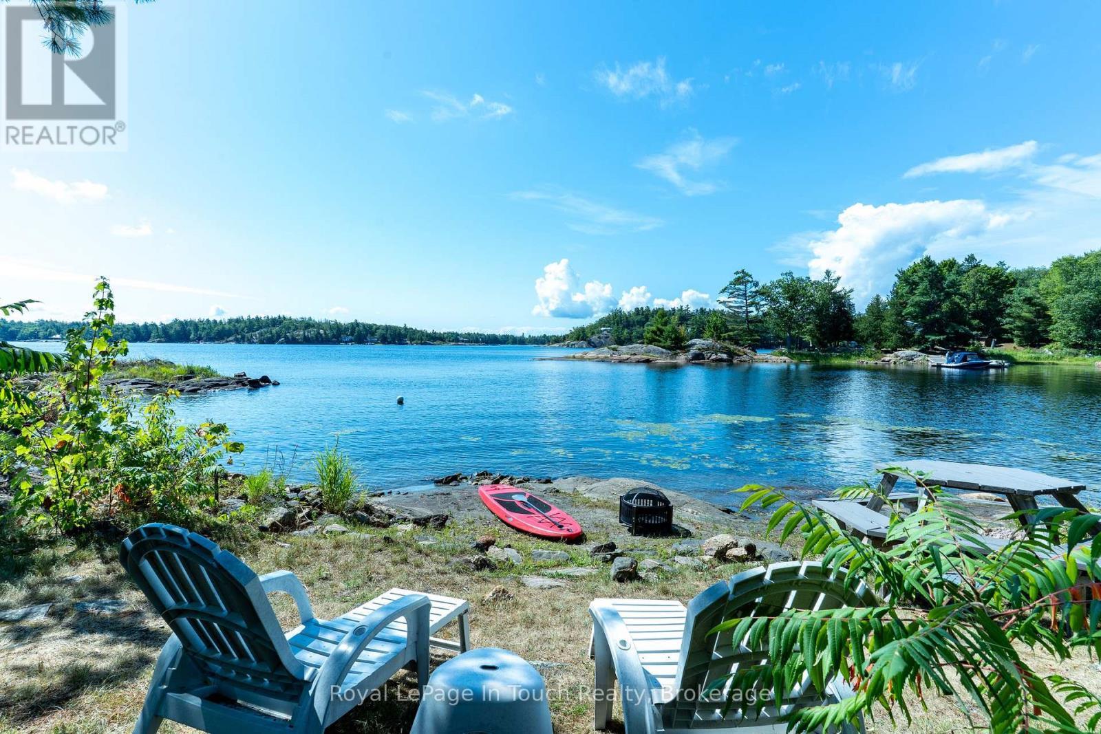 












13182 GEORGIAN BAY SHORE

,
Georgian Bay (Baxter),




Ontario
P0E1E0

