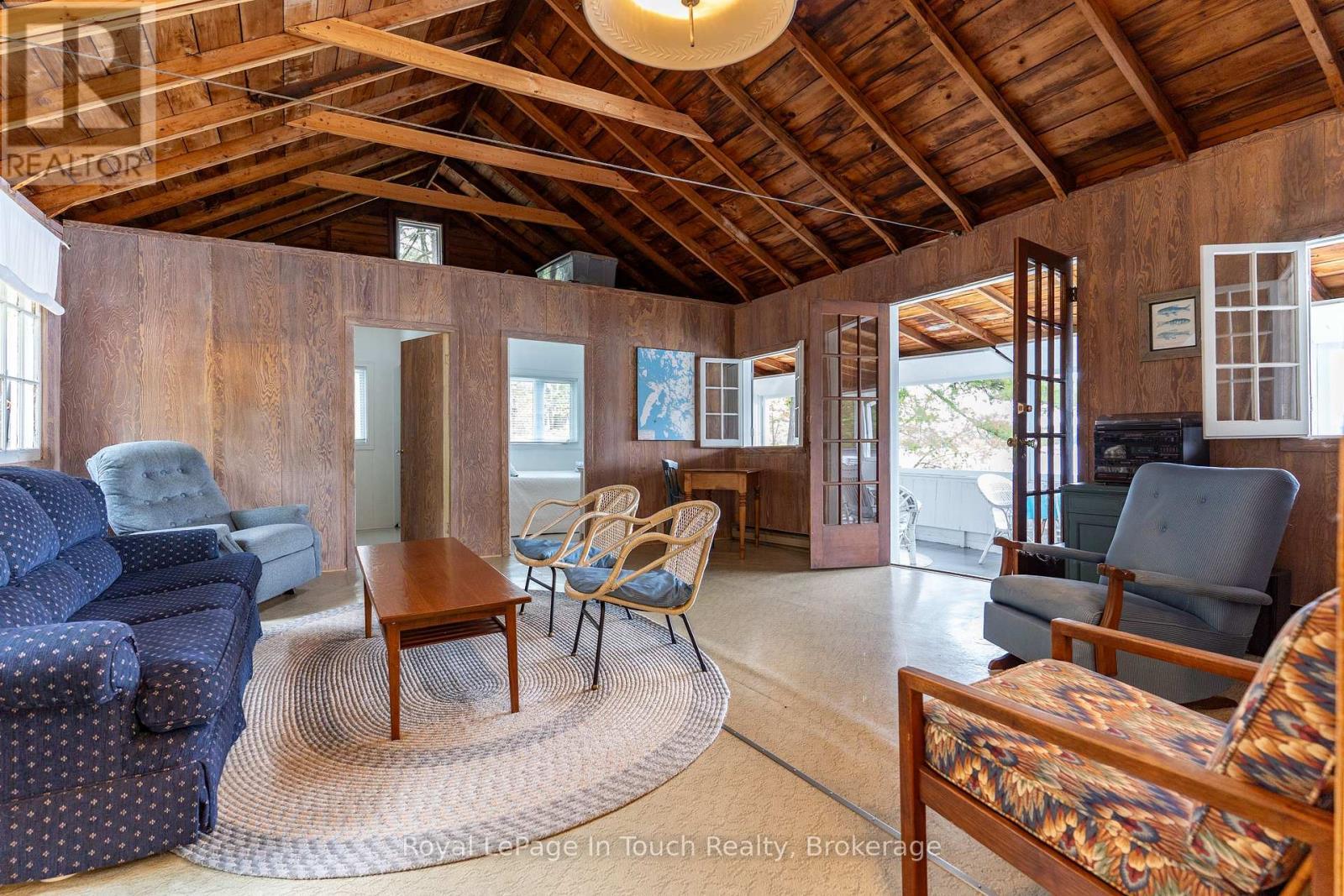 












13182 GEORGIAN BAY SHORE

,
Georgian Bay (Baxter),




Ontario
P0E1E0

