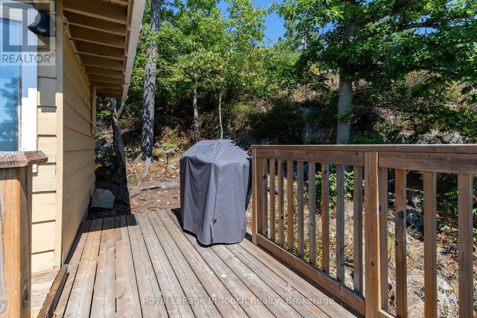 












13182 GEORGIAN BAY SHORE

,
Georgian Bay (Baxter),




Ontario
P0E1E0

