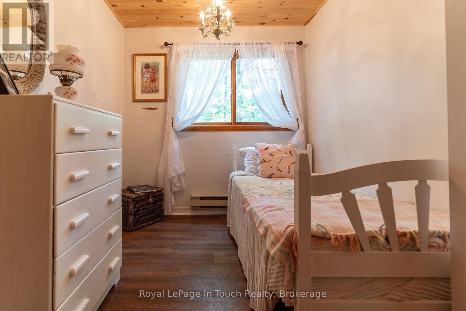 












3098 ISLAND 1040

,
Georgian Bay (Baxter),




Ontario
P0E1E0

