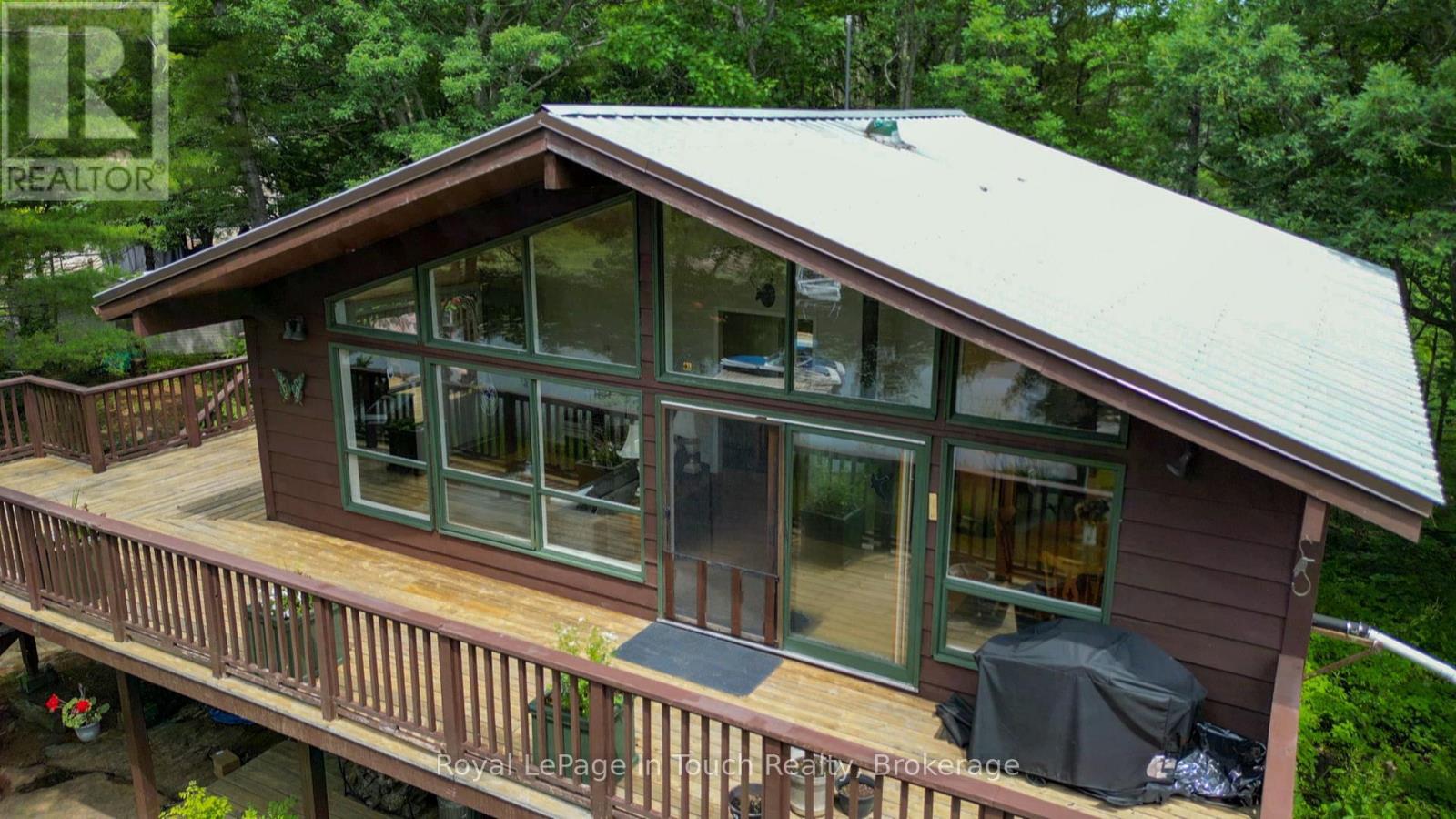 












3098 ISLAND 1040

,
Georgian Bay (Baxter),




Ontario
P0E1E0

