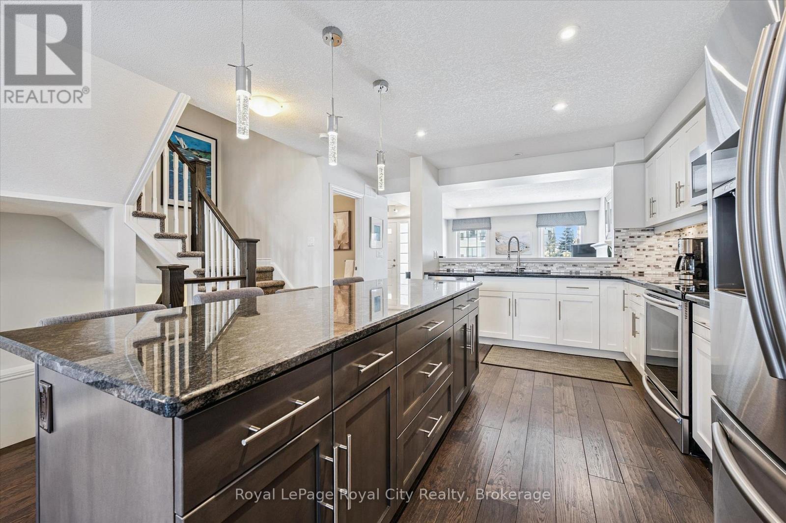 












54 - 635 SAGINAW PARKWAY

,
Cambridge,




Ontario
N3H1G6

