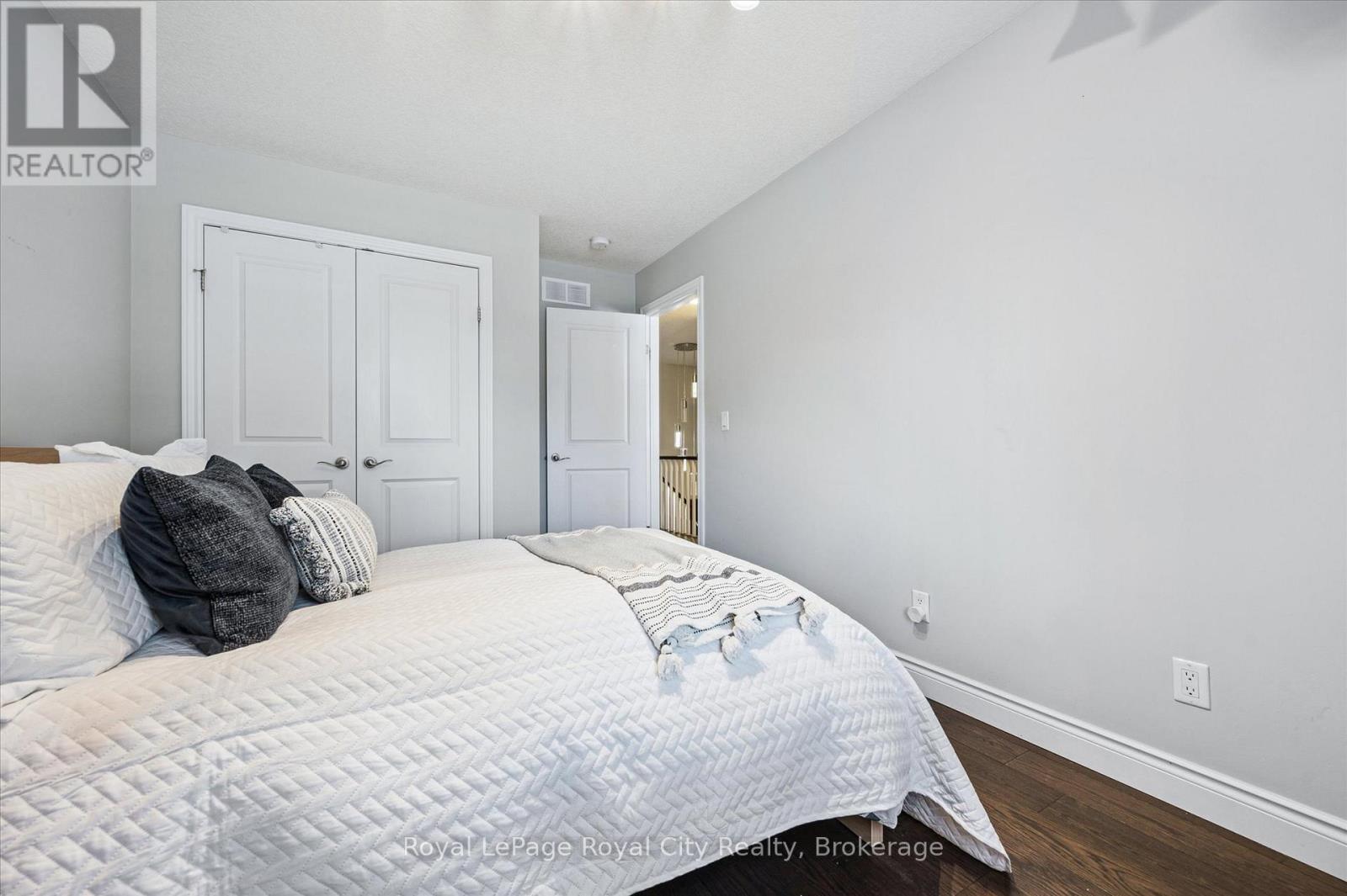 












54 - 635 SAGINAW PARKWAY

,
Cambridge,




Ontario
N3H1G6

