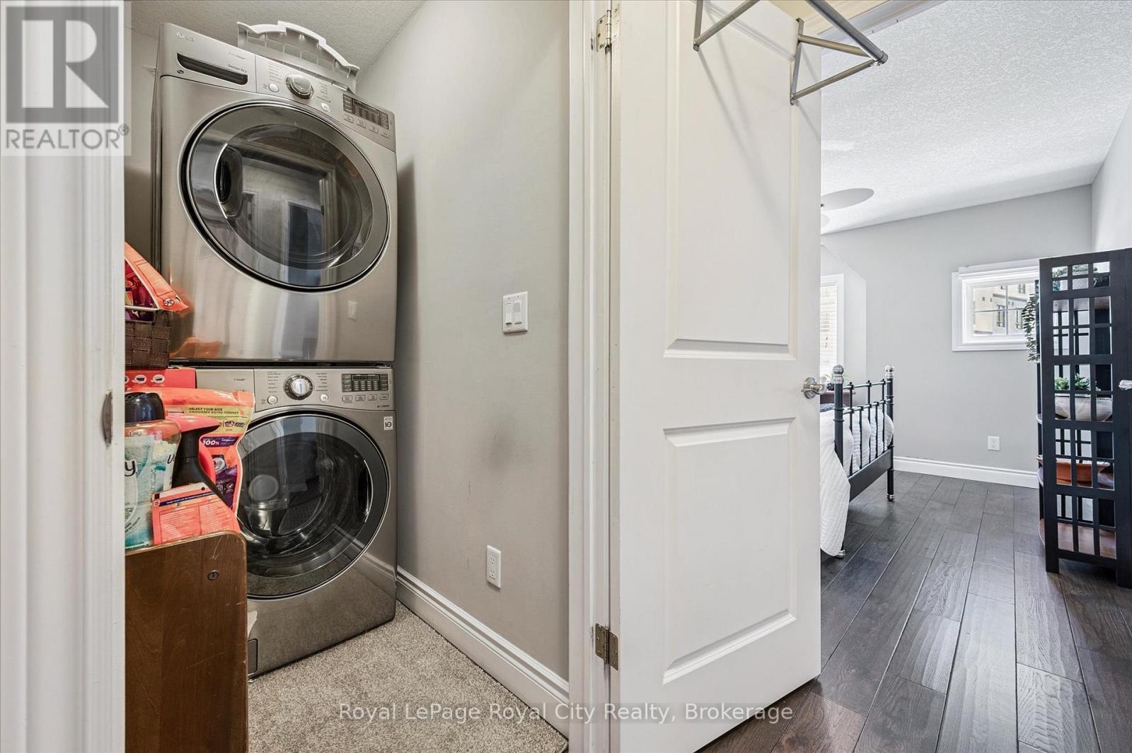 












54 - 635 SAGINAW PARKWAY

,
Cambridge,




Ontario
N3H1G6

