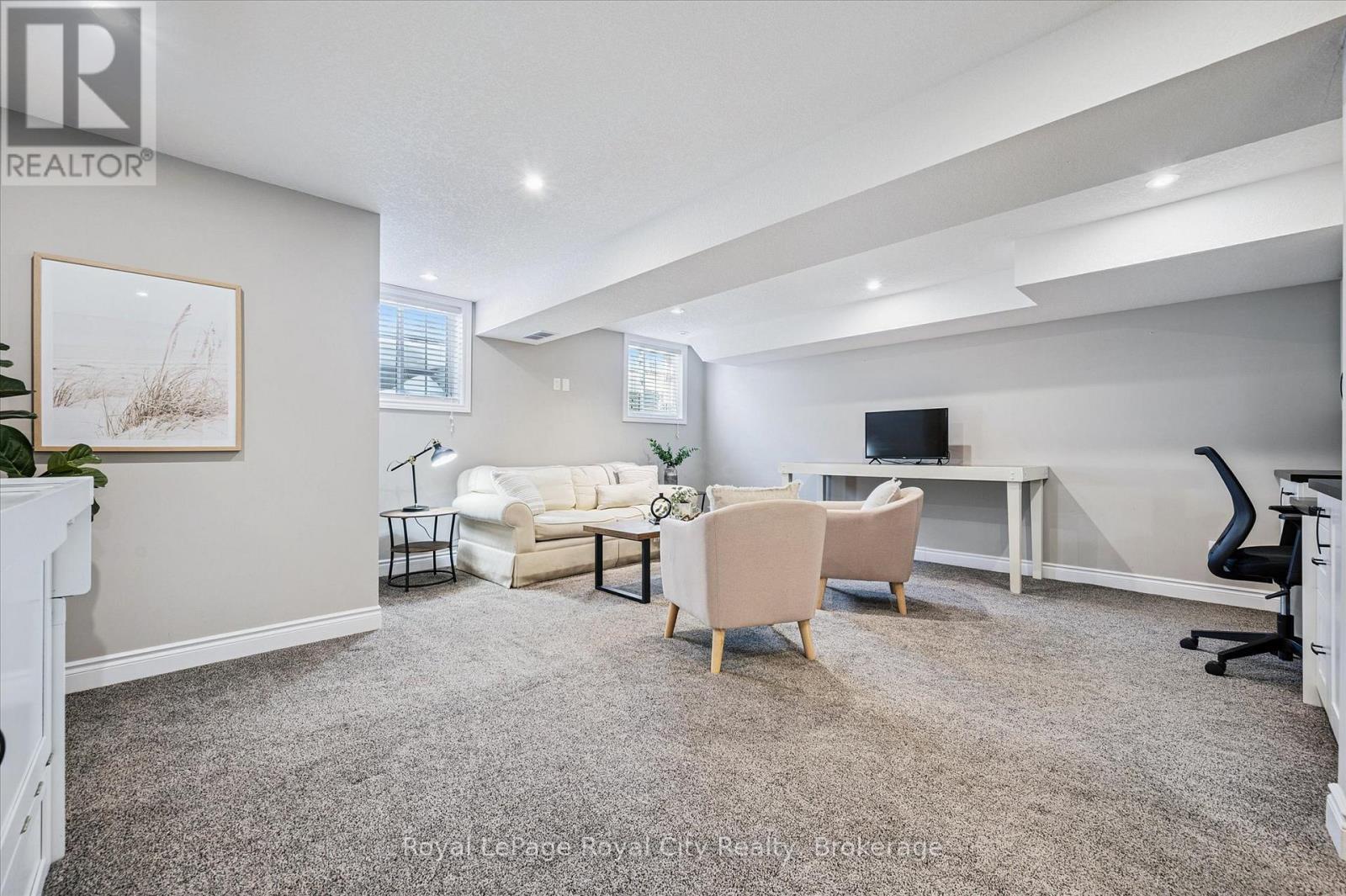 












54 - 635 SAGINAW PARKWAY

,
Cambridge,




Ontario
N3H1G6

