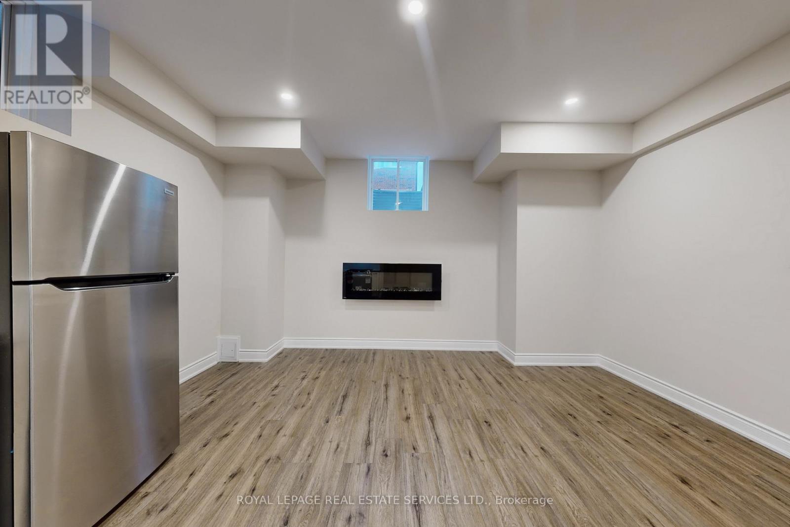 












BSMT - 3359 POST ROAD

,
Oakville,




Ontario
L6H0Y5

