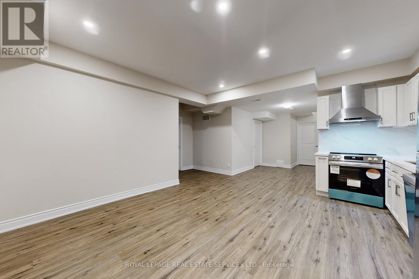 












BSMT - 3359 POST ROAD

,
Oakville,




Ontario
L6H0Y5

