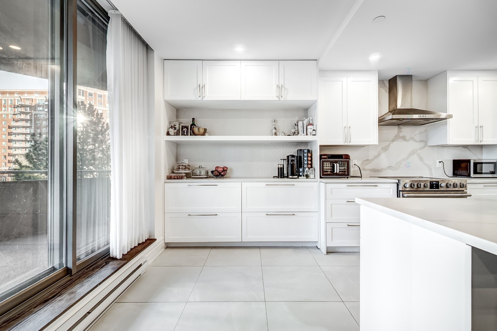 









5850


Av. Marc-Chagall

, 303,
Côte-Saint-Luc,




QC
H4M3H2

