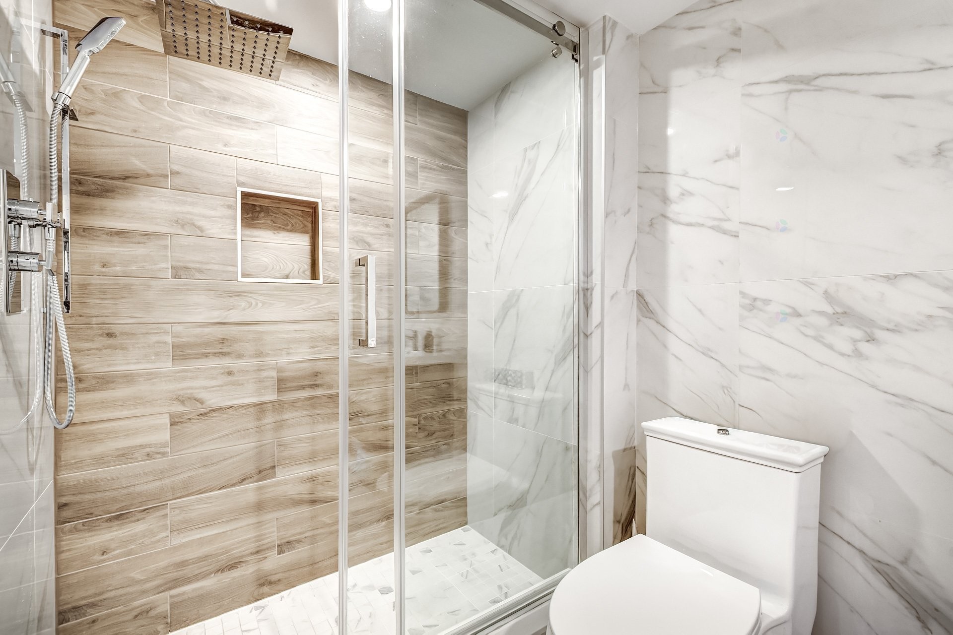 









5850


Av. Marc-Chagall

, 303,
Côte-Saint-Luc,




QC
H4M3H2

