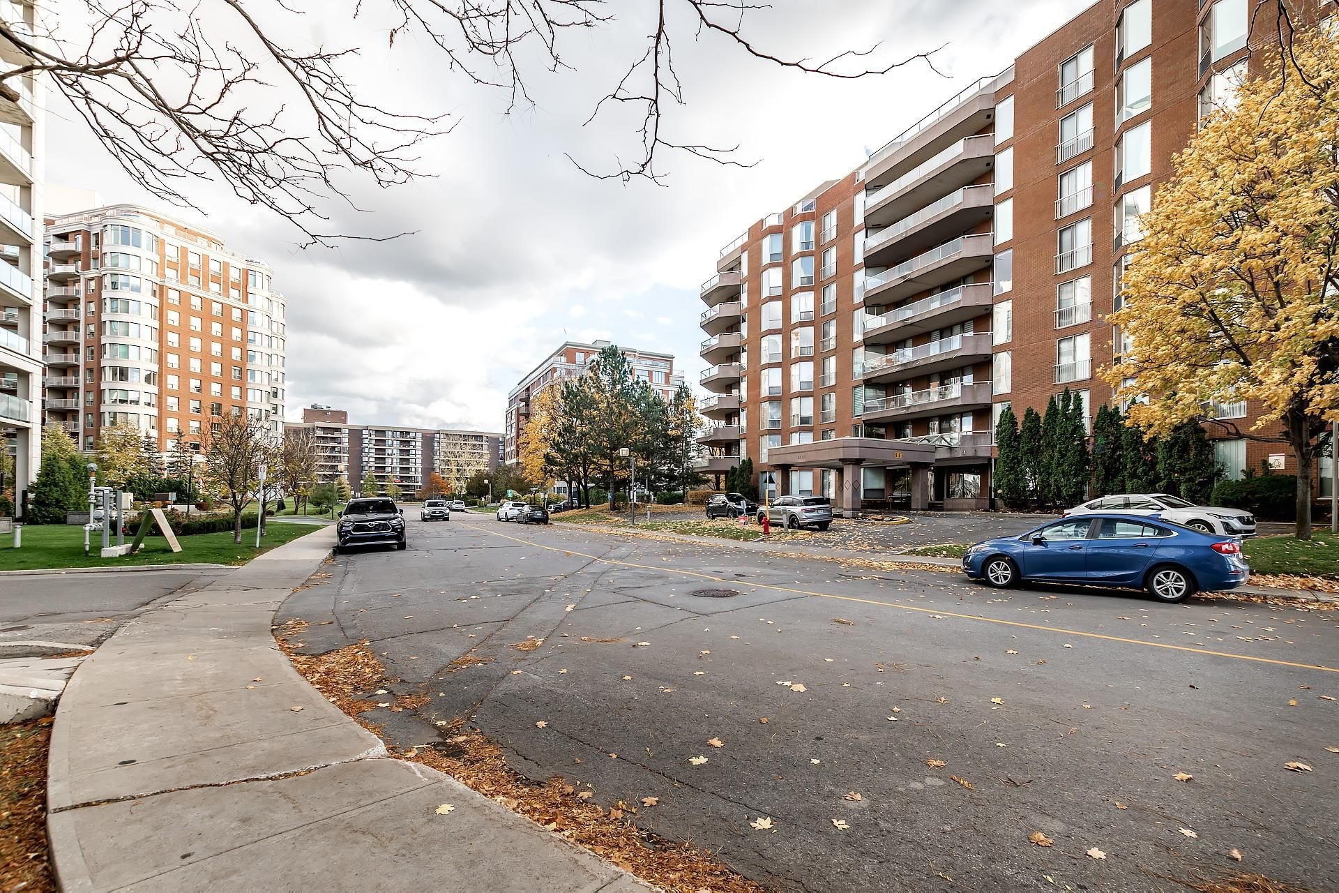 









5850


Av. Marc-Chagall

, 303,
Côte-Saint-Luc,




QC
H4M3H2

