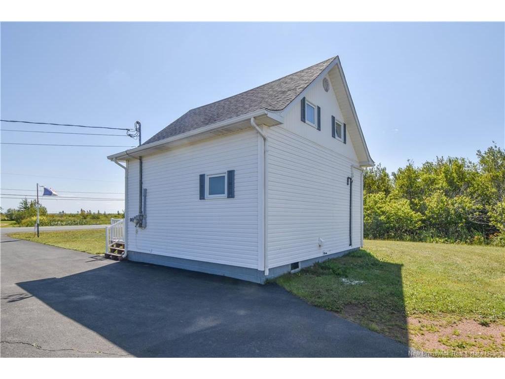 









2497


Route 305

,
Cap-Bateau,




NB
E8T 3H7

