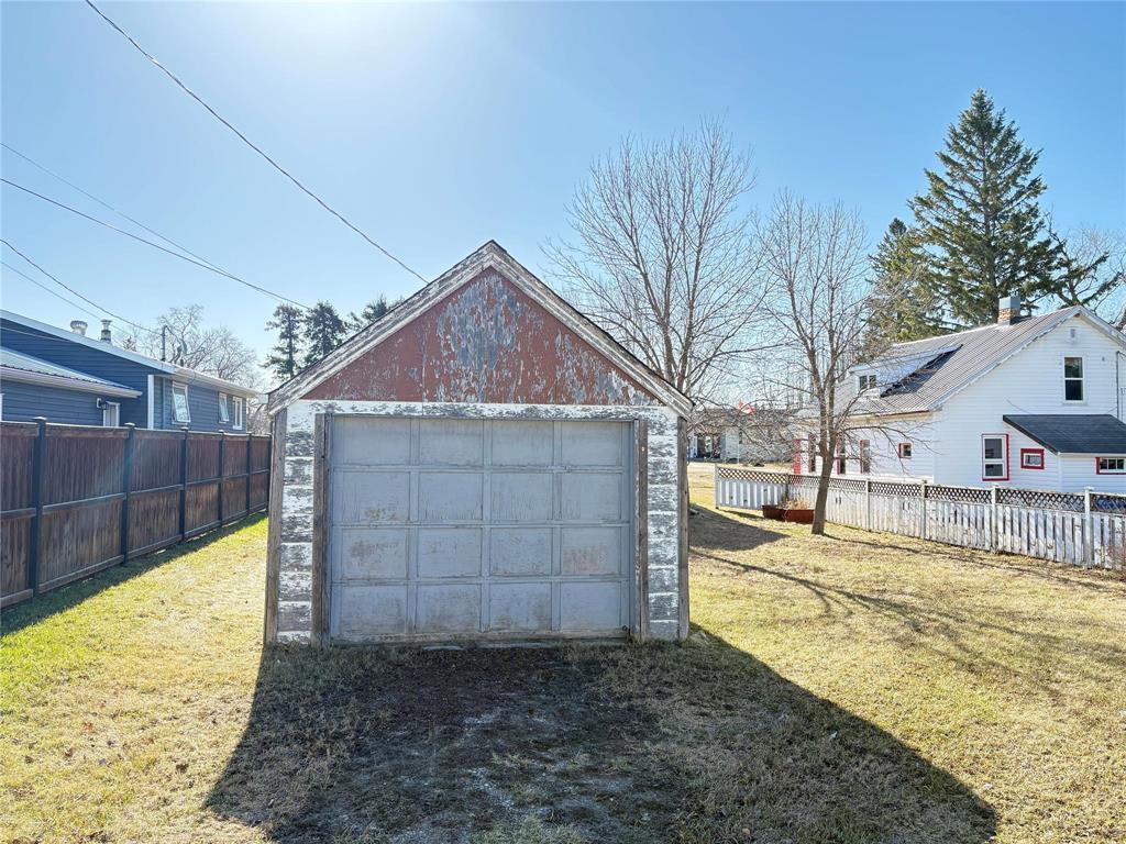 












73 7th Street SE

,
Hamiota,




Manitoba
R0M0T0


