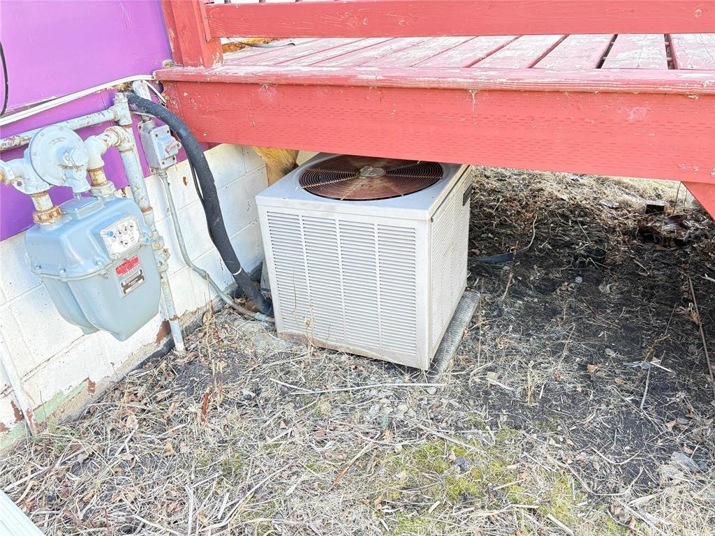 












73 7th Street SE

,
Hamiota,




Manitoba
R0M0T0

