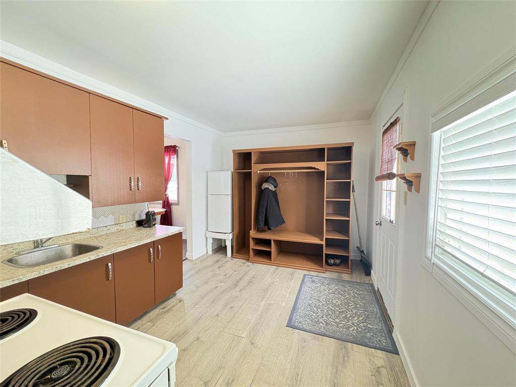 












73 7th Street SE

,
Hamiota,




Manitoba
R0M0T0

