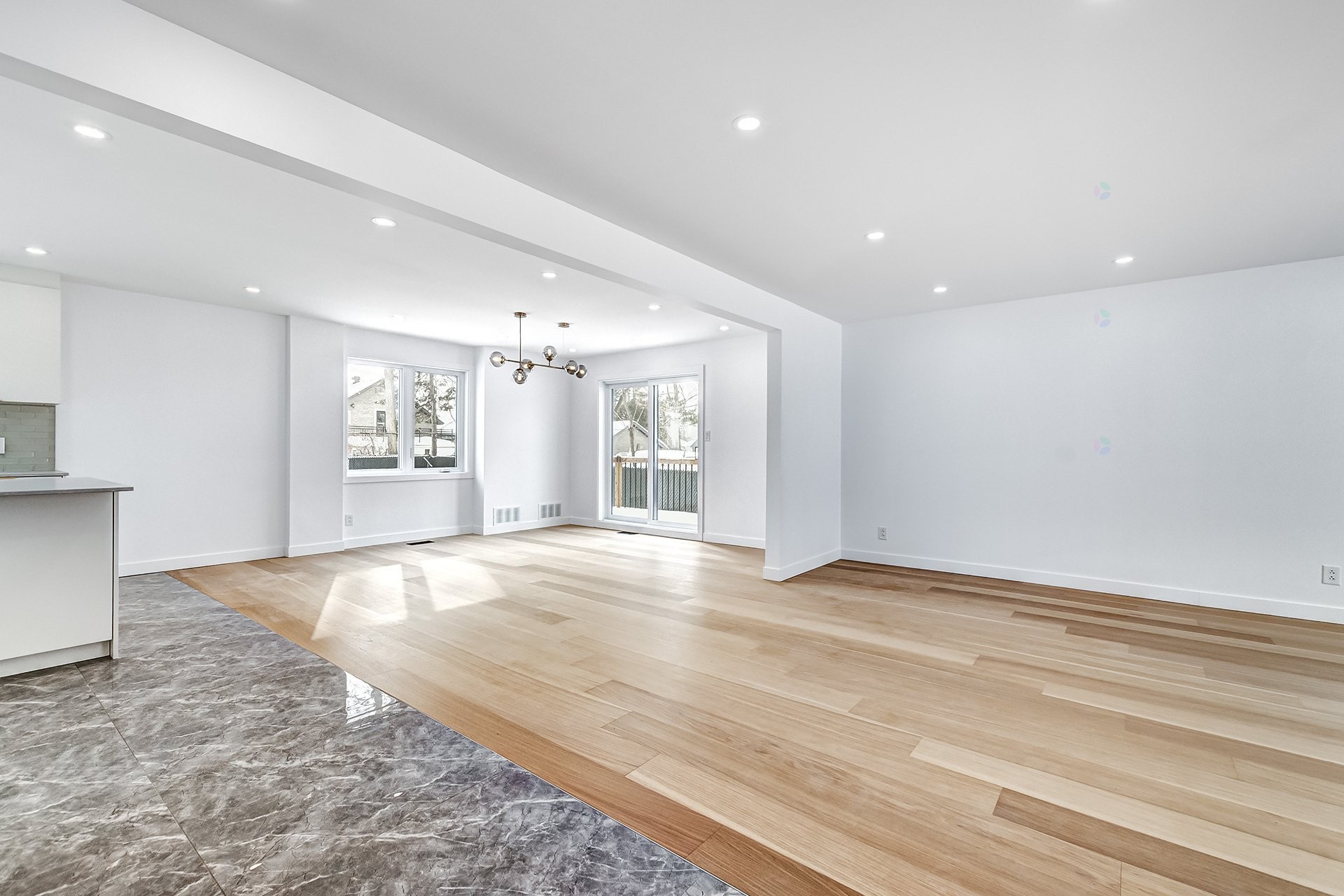 









50


Rue Hawthorne

,
Kirkland,




QC
H9H3G3

