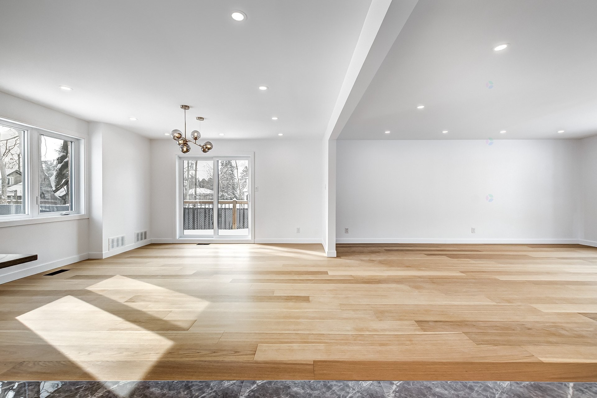 









50


Rue Hawthorne

,
Kirkland,




QC
H9H3G3

