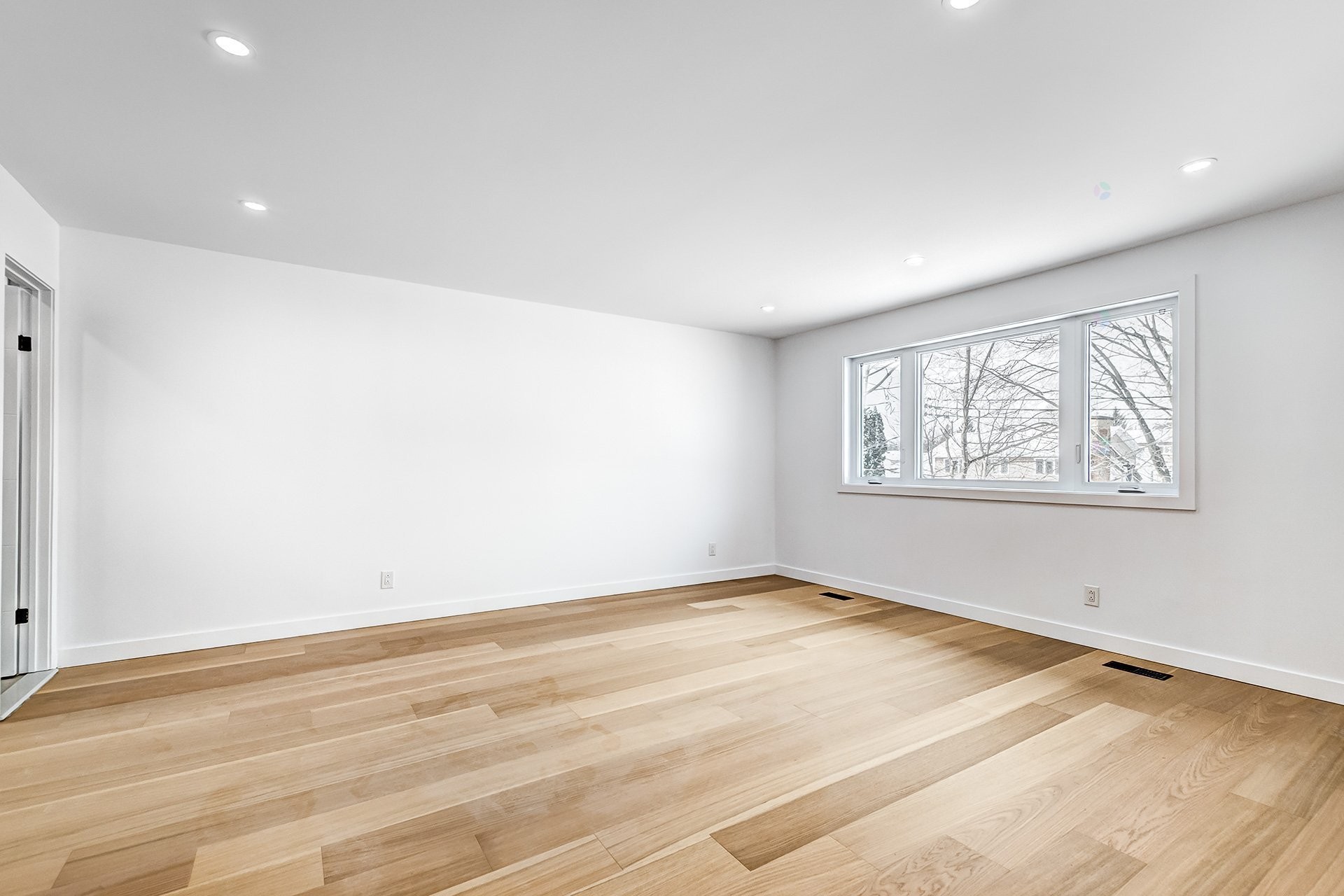 









50


Rue Hawthorne

,
Kirkland,




QC
H9H3G3

