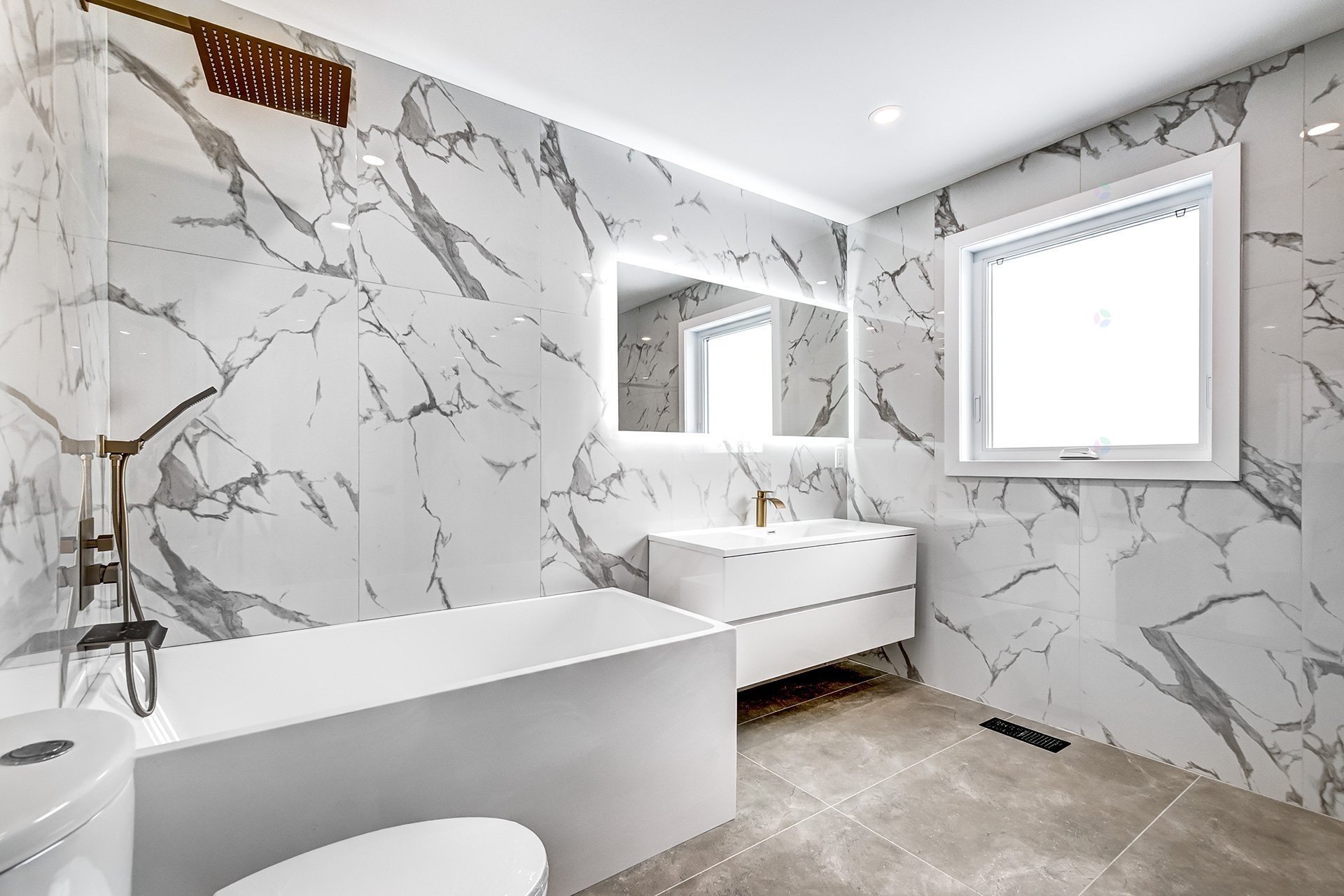 









50


Rue Hawthorne

,
Kirkland,




QC
H9H3G3

