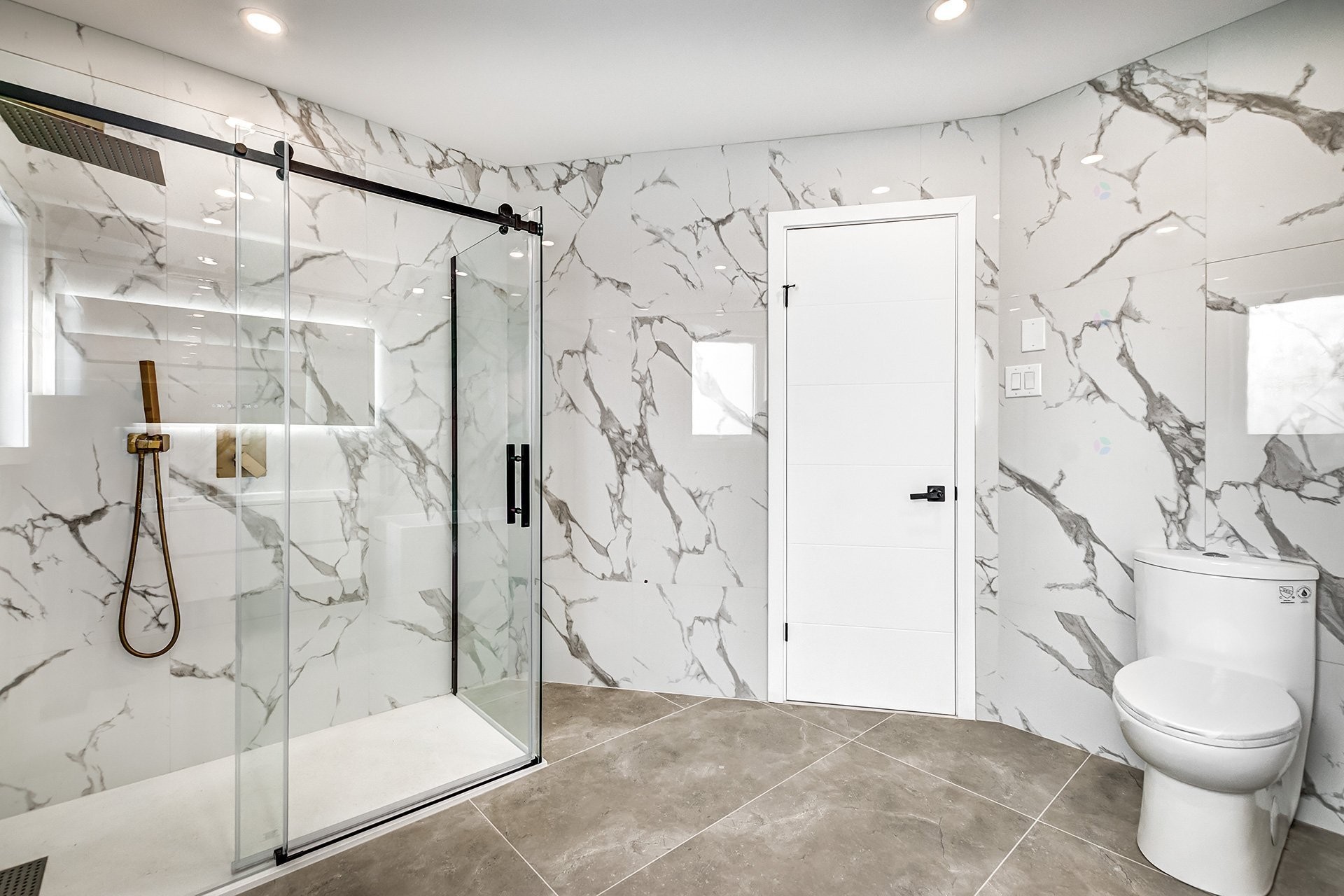 









50


Rue Hawthorne

,
Kirkland,




QC
H9H3G3

