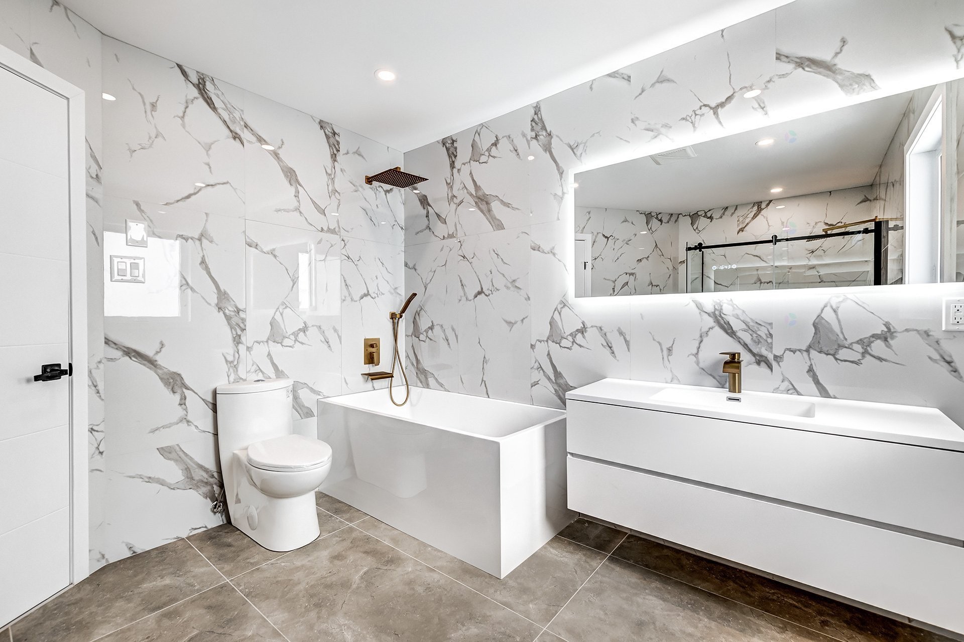 









50


Rue Hawthorne

,
Kirkland,




QC
H9H3G3

