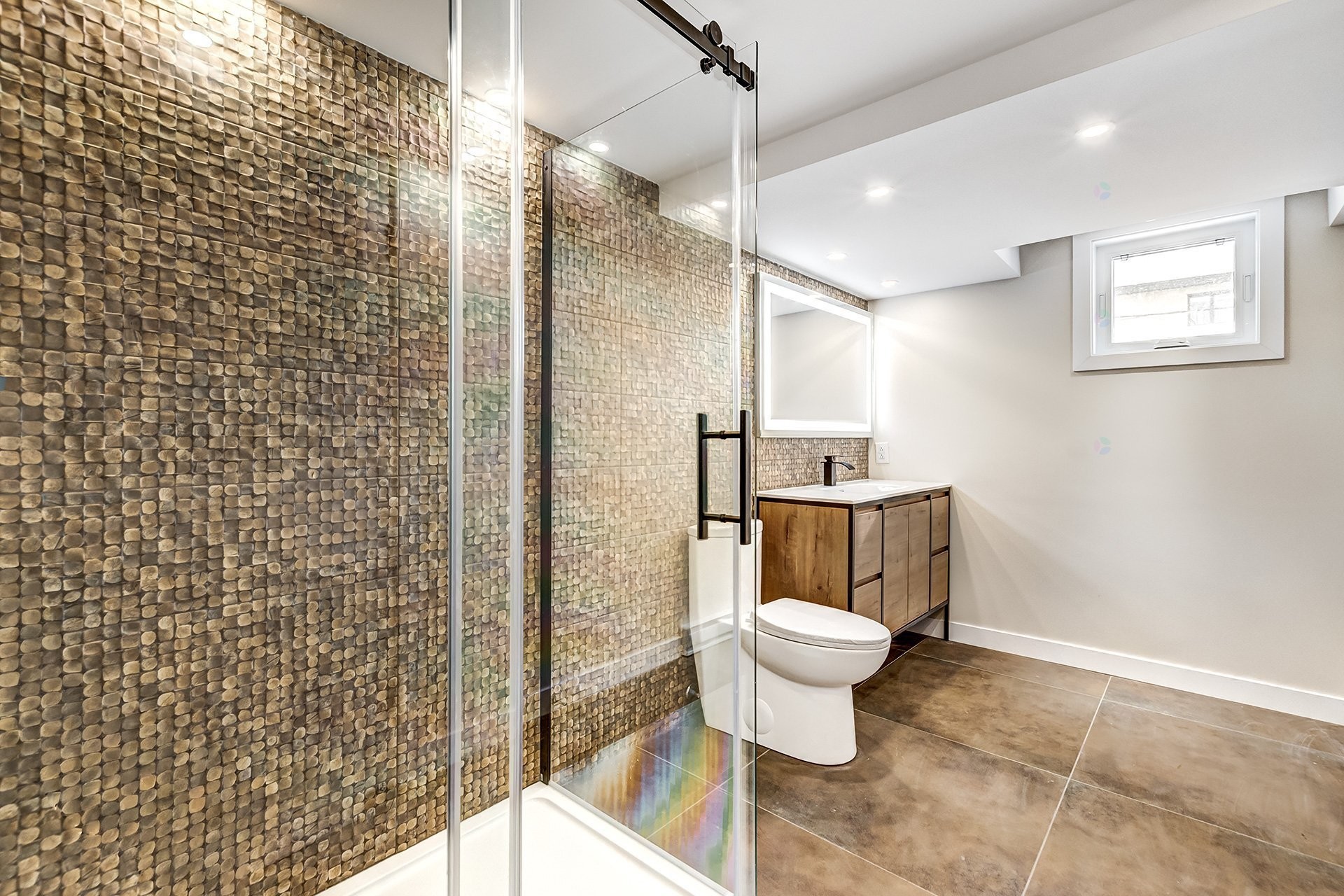 









50


Rue Hawthorne

,
Kirkland,




QC
H9H3G3

